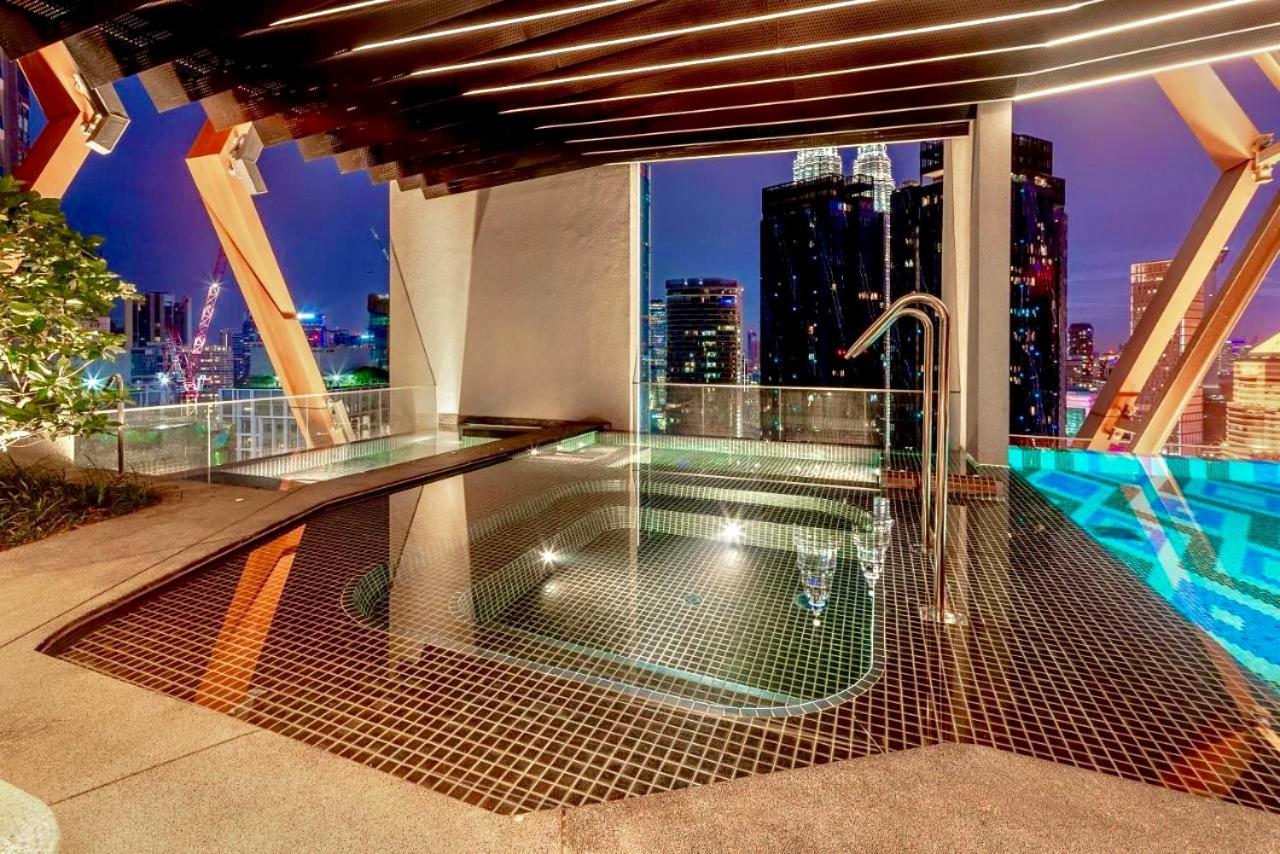 Scarletz Suites Klcc By M Suites Куала-Лумпур Екстер'єр фото