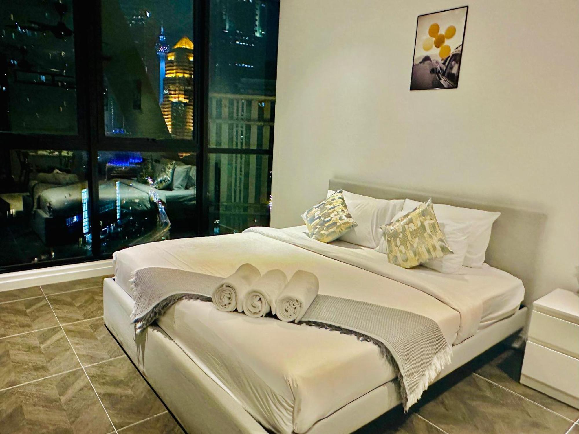 Scarletz Suites Klcc By M Suites Куала-Лумпур Екстер'єр фото