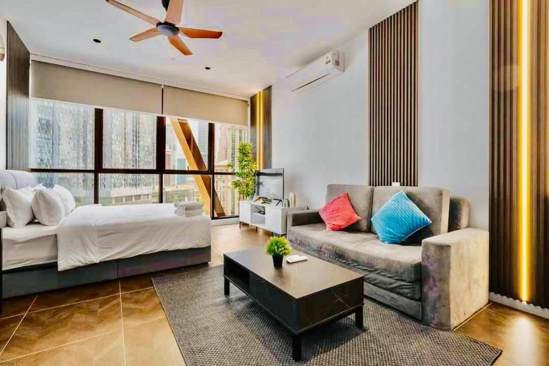 Scarletz Suites Klcc By M Suites Куала-Лумпур Екстер'єр фото