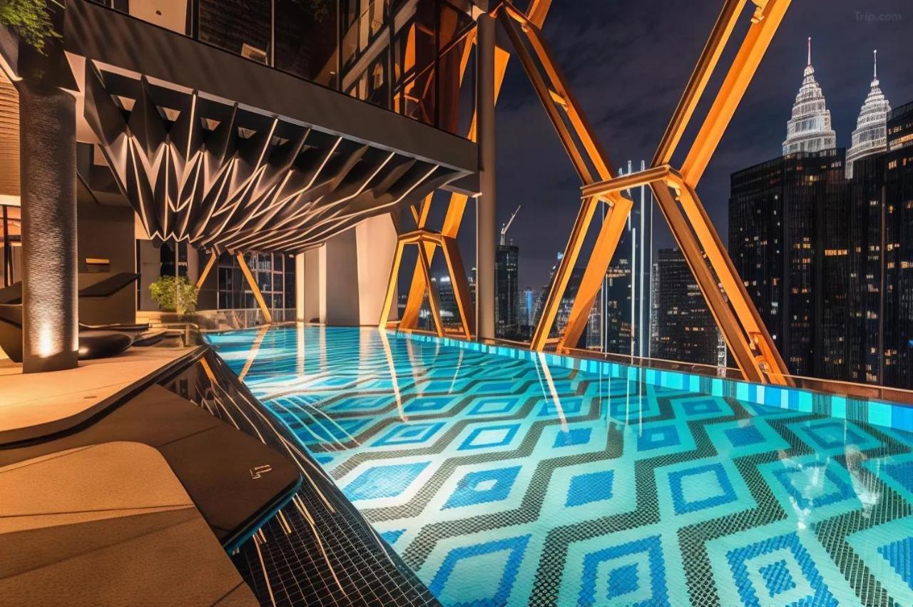 Scarletz Suites Klcc By M Suites Куала-Лумпур Екстер'єр фото