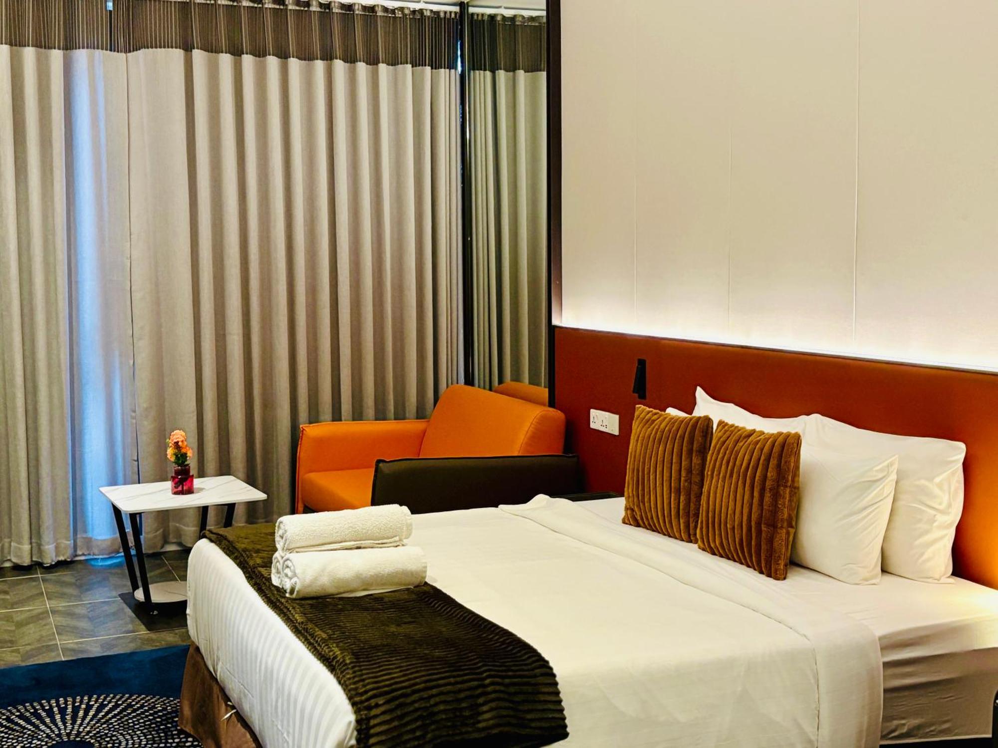 Scarletz Suites Klcc By M Suites Куала-Лумпур Екстер'єр фото