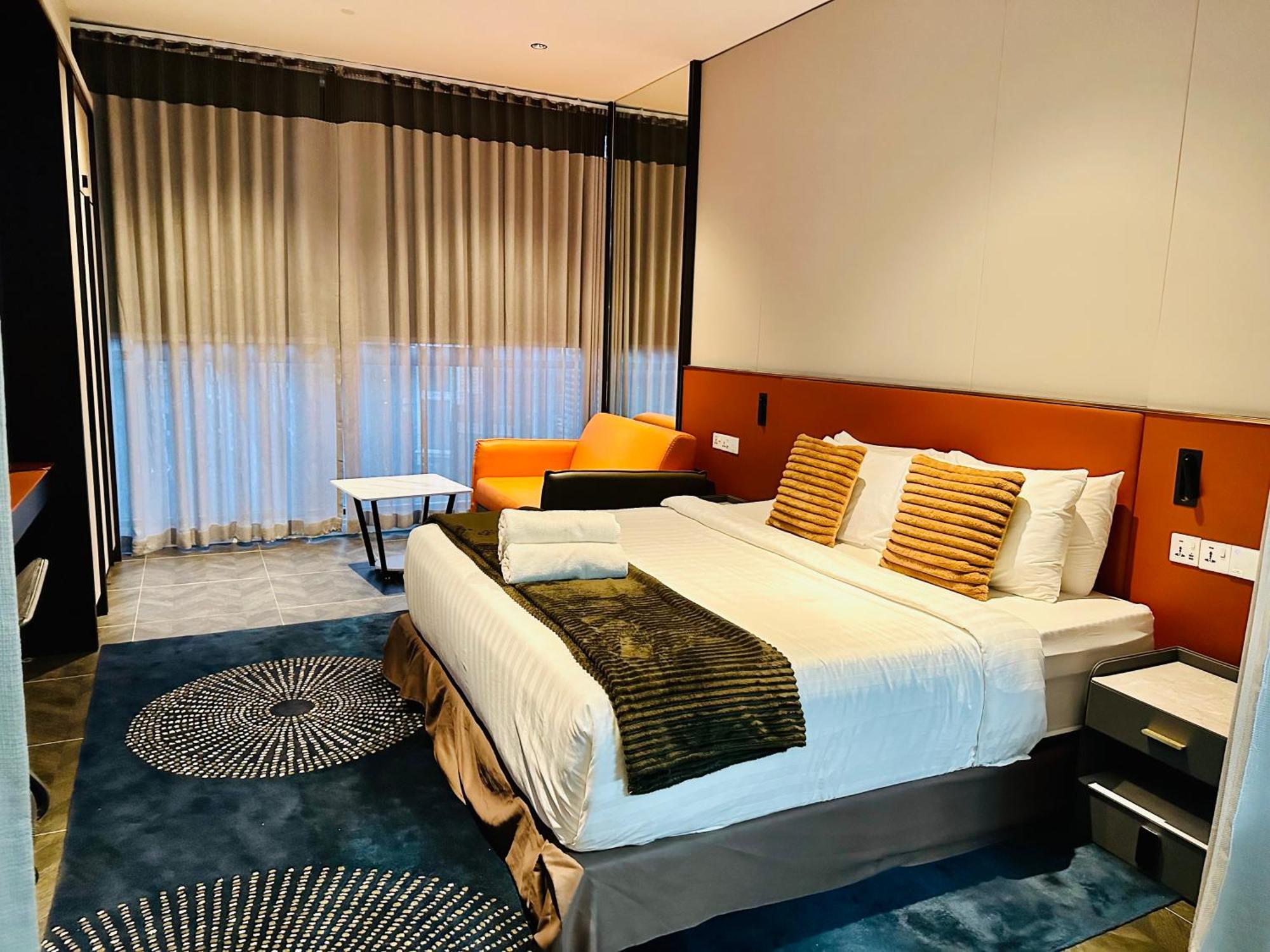 Scarletz Suites Klcc By M Suites Куала-Лумпур Екстер'єр фото